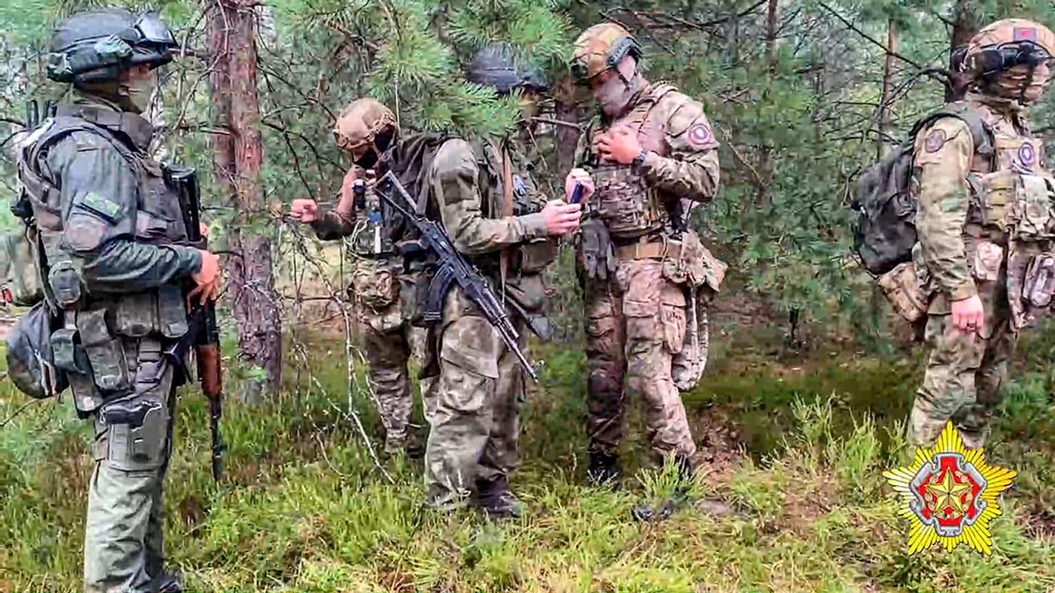 Offiziell trainieren Russlands Wagner-Söldner die Armee von Belarus