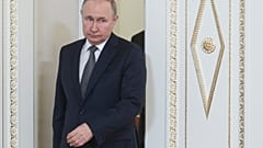 Vlagyimir Putyin orosz elnök a Konstantin-palotában Szentpétervárott 2023. július 26-án.
