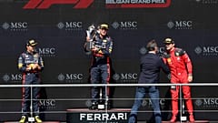 Max Verstappen bei der Siegerehrung in Spa. Er hat den großen Preis von Belgien gewonnen.