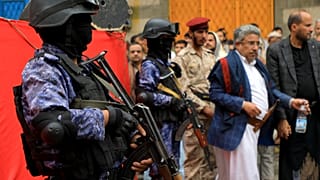 مسيرة تندد بحرق المصحف في صنعاء، اليمن.