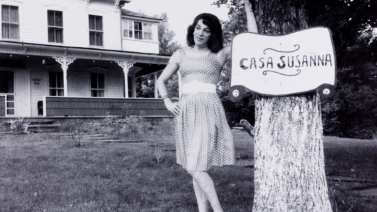 Unknown American. Susanna at Casa Susanna, gelatin silver print, 1964-1969.