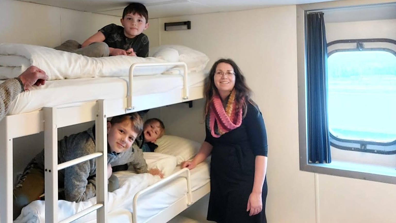 All'interno della nostra cabina a cinque letti sul traghetto DFDS da Newcastle ad Amsterdam.