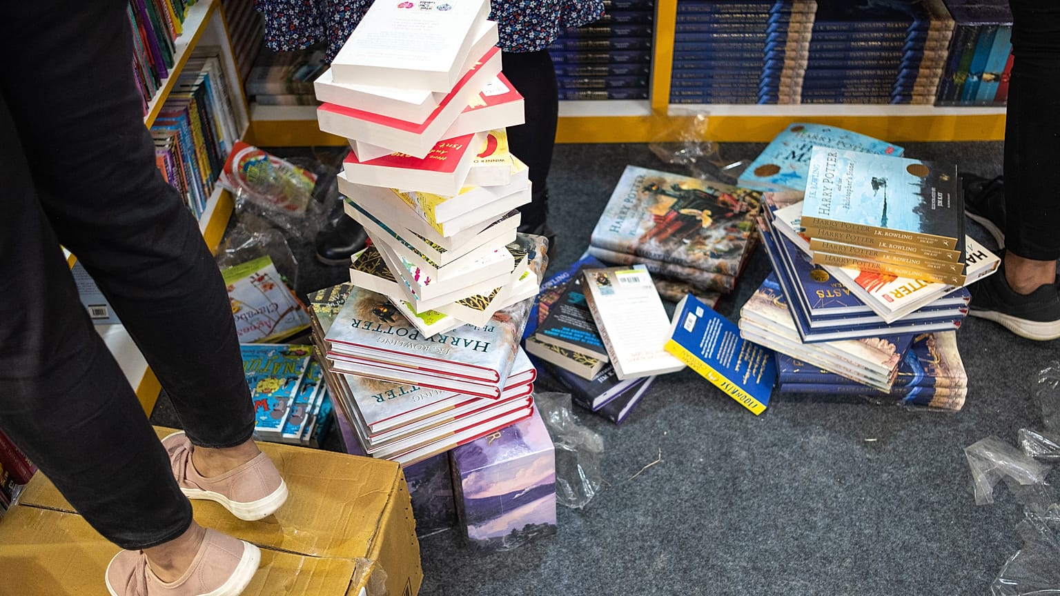 Глава Bloomsbury USA, американского отделения известного британского издательства, погиб в четверг в Италии в результате несчастного случая на яхте.