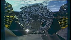 Una nave de carga no tripulada llegó a la EEI el viernes por la mañana, más de dos días después de su lanzamiento desde el Centro de Vuelo Wallops de la NASA en Virginia.