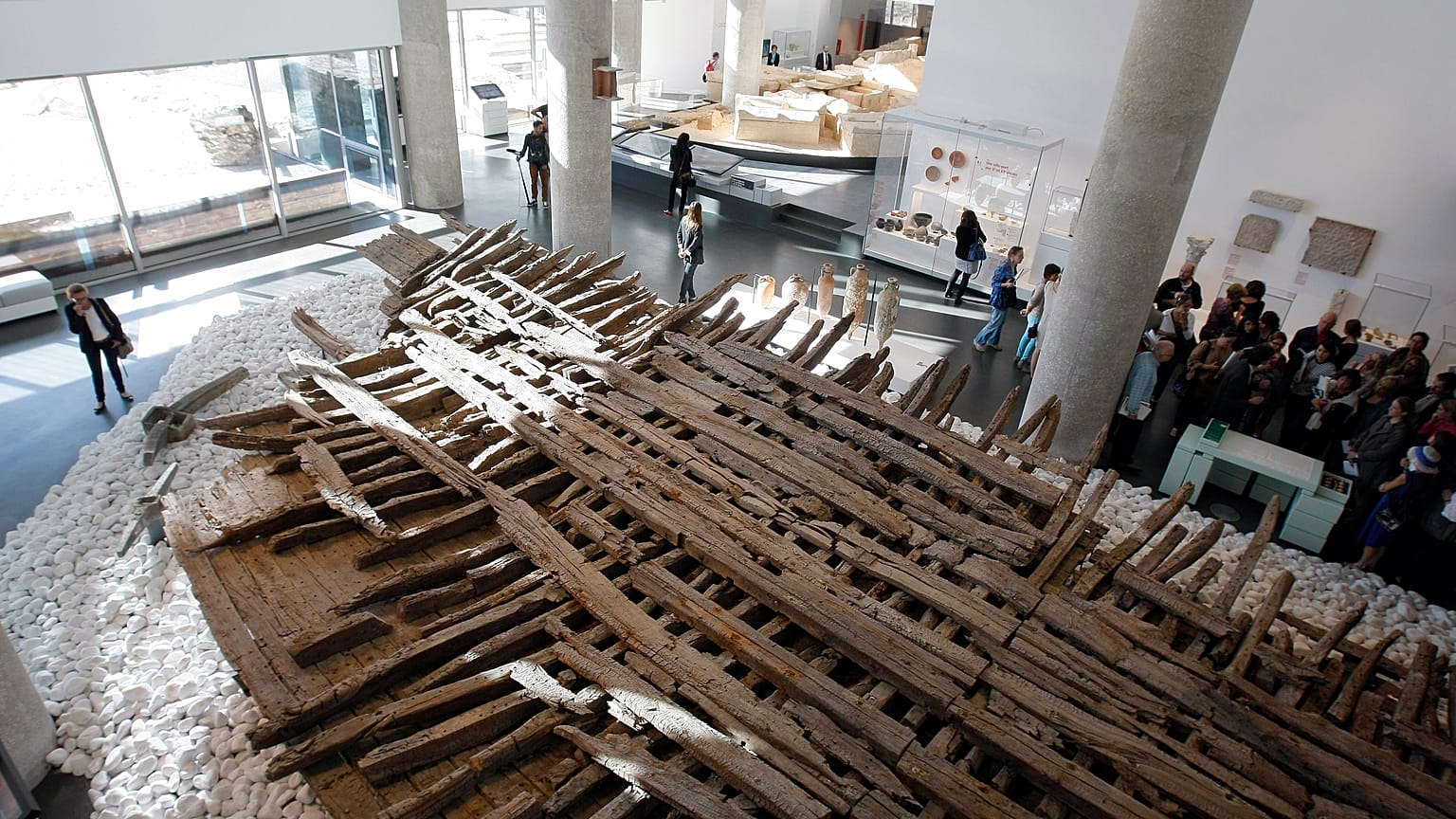 Un esempio di scheletro d'imbarcazione romana conservato nel museo di storia di Marsiglia