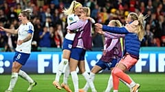 La inglesa Chloe Kelly celebra en el partido de octavos de final del Mundial femenino de fútbol contra Nigeria en Brisbane, Australia, el lunes 7 de agosto de 2023.