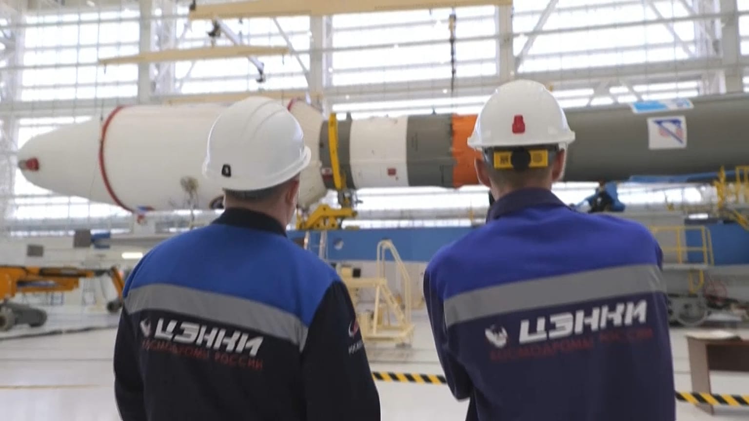 Űrkutatók készítik elő a Luna-25-öt