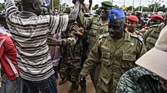 Le colonel-major Amadou Abdramane et le général Mohamed Toumba du Conseil national pour la sauvegarde de la patrie (CNSP) du Niger (6 août 2023).