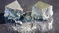 Du tellure raffiné est exposé à la raffinerie Rio Tinto Kennecott, le 11 mai 2022, à Magna, dans l'Utah.