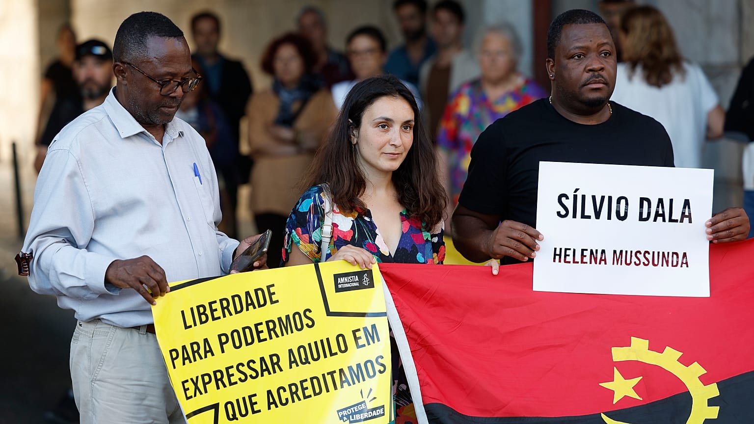 Vigília por justiça para as vítimas da violência policial em Angola. Lisboa, Portugal - julho 2023