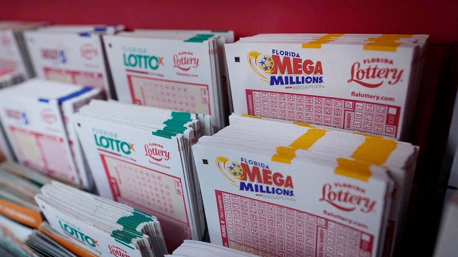 La posibilidad de obtener el bote es de 1 entre 302,6 millones.