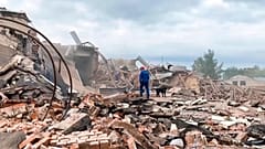 En esta foto difundida por el Servicio de Prensa del Ministerio de Emergencias ruso el miércoles 9 de agosto de 2023,
