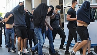 ΤΟΝ ΕΙΣΑΓΓΕΛΕΑ ΟΙ ΣΥΛΛΗΦΘΕΝΤΕΣ ΧΟΥΛΙΓΚΑΝ ΓΙΑ ΤΑ ΕΠΕΙΣΟΔΙΑ ΣΤΗ ΝΕΑ ΦΙΛΑΔΕΛΦΕΙΑ