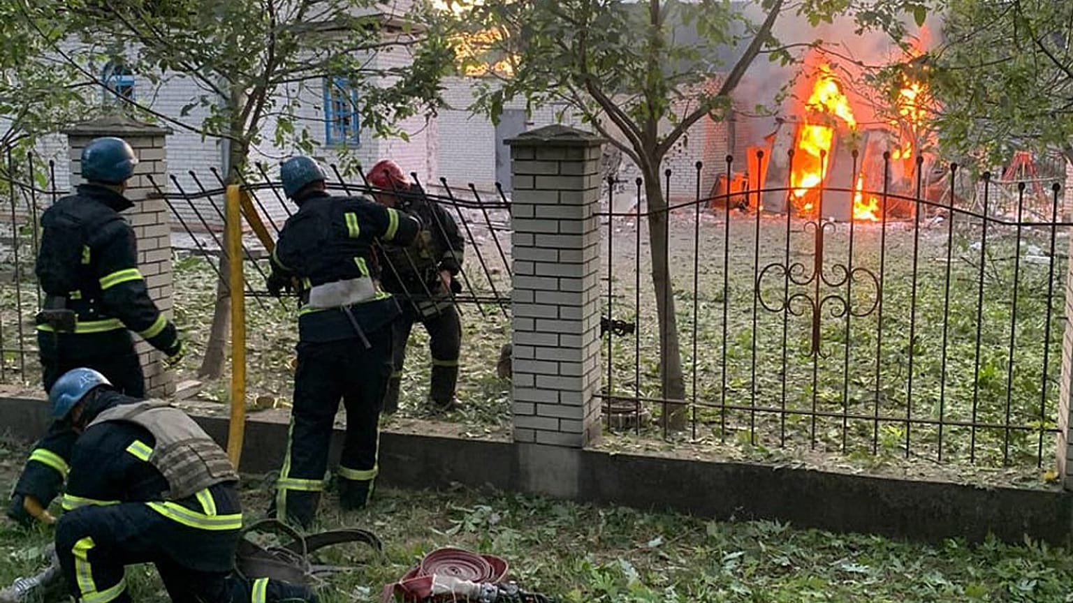Soccorsi al lavoro a Zaporizhzhia