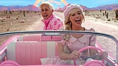 Margot Robbie ve Ryan Gosling'in başrolleri paylaştığı Barbie filmi, Oppenheimer adlı yapımla birlikte 2024 yaz döneminin en çok izlenen iki filmi oldu.