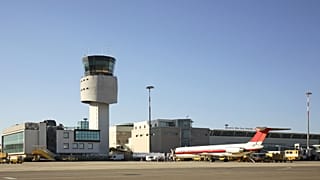 The price cap will apply to domestic flights servicing Sardinia and Sicily.