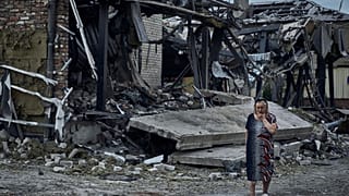 Ukrayna'nın Donetsk bölgesindeki Pokrovsk kentinde gerçekleşen Rus füze saldırılarının ardından hasar gören binalar,  9 Ağustos 2023 