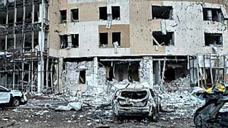 Разрушенная гостиница в Запорожье