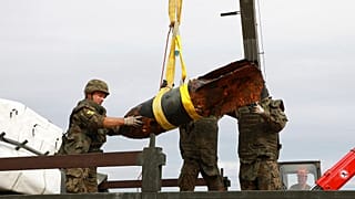 Arşiv -- İkinci Dünya Savaşı'nda ağır çatışmalara sahne olan Polonya'da sık sık patlamamış bombalar bulunuyor
