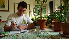 Enrico Rossi ist Landwirt und Pflanzen-Sitter aus Bologna.