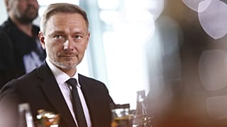 A német pénzügyminiszter a kabinet berlini ülésén