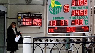 Der russische Rubel setzt seine Talfahrt fort.