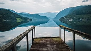 Norveç fiyortları, Güney Avrupa'daki sıcak hava dalgalarının ardından popüler bir alternatif yaz tatili destinasyonu olduğunu kanıtlıyor