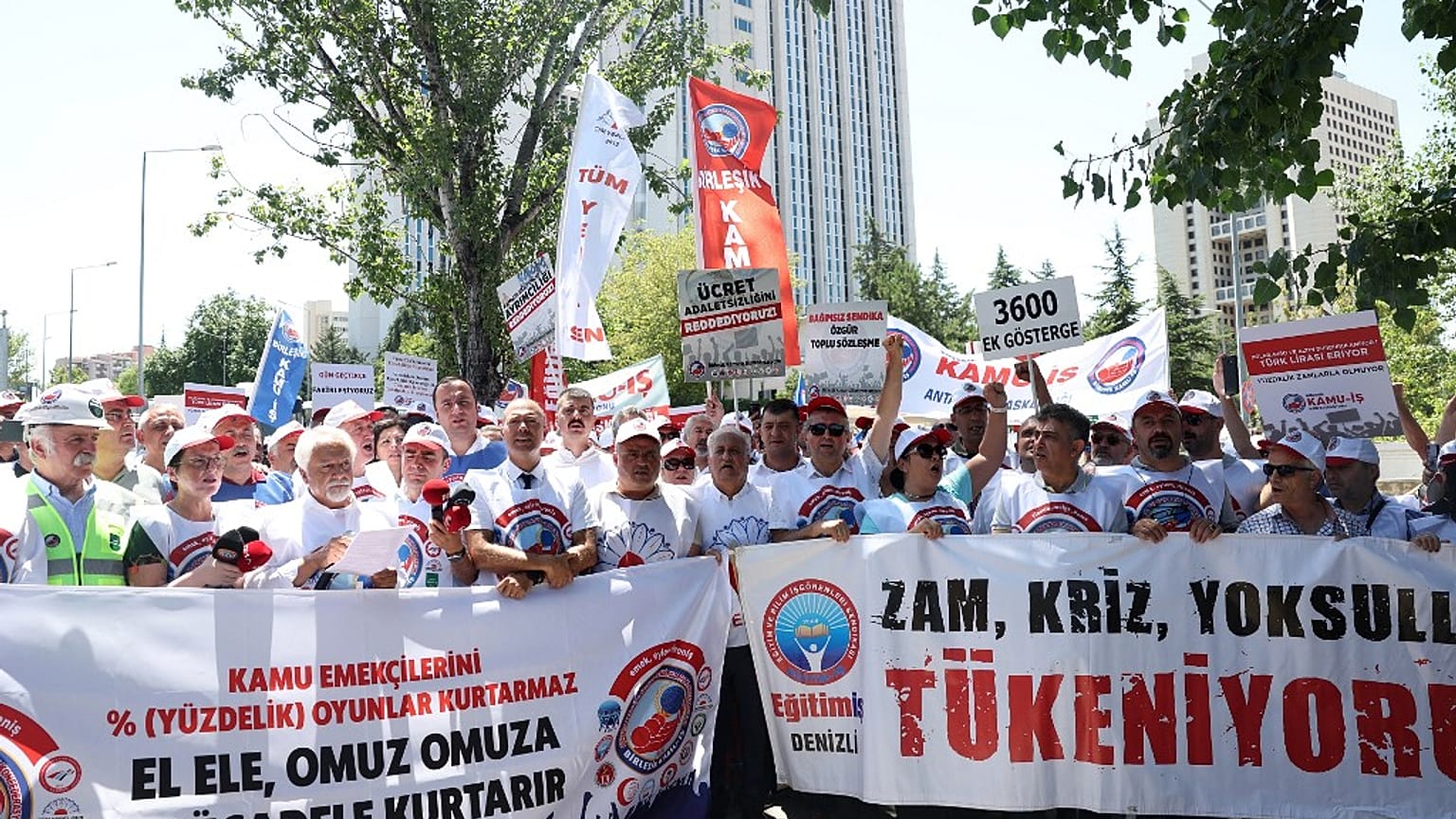 İktidar, memur ve memur emeklisine maaş zammı konusunda ikinci teklifini yaptı