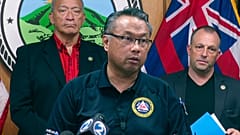 Herman Andaya bei deiner Pressekonferenz am 16. August 2023 auf Maui 