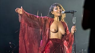 La cantante Eva Amaral actúa en uno de los escenarios del Festival Sonorama 2023, el sábado 12 de agosto.