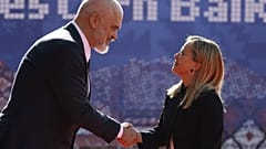 Arnavutluk Başbakanı Edi Rama,  İtalyan Başbakanı Giorgia Meloni ile birlikte (arşiv)