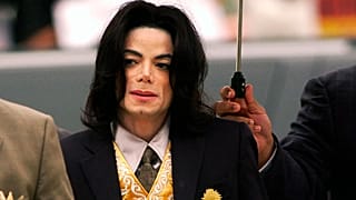 Şarkıcı Michael Jackson'ın şirketlerine istismar davası açılabilecek (arşiv)