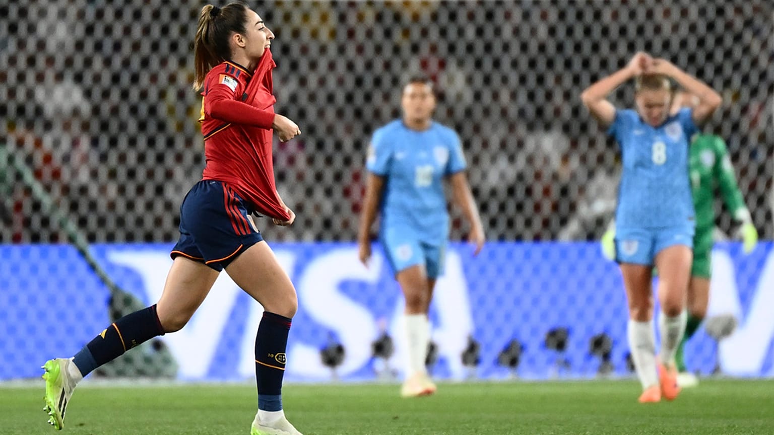 Spanien gegen England im Finale der Fußball-WM in Sydney
