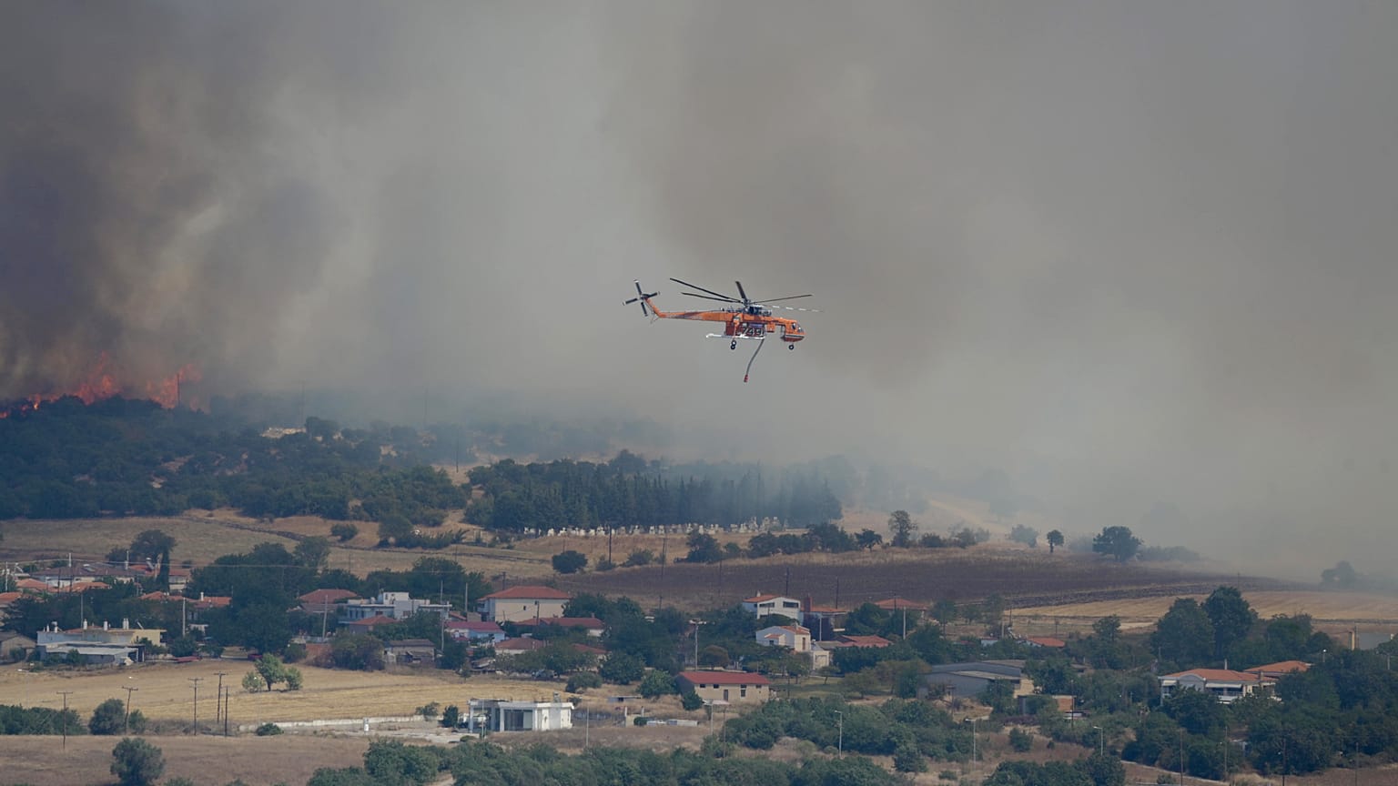 Ελικόπτερο της πυροσβεστικής