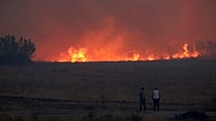 No se informó de heridos graves cerca de la ciudad de Alejandrópolis, que obligó a evacuar otros ocho pueblos el sábado.