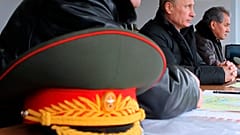 Az elnök és védencei (1) Geraszimov (2) Sojgu