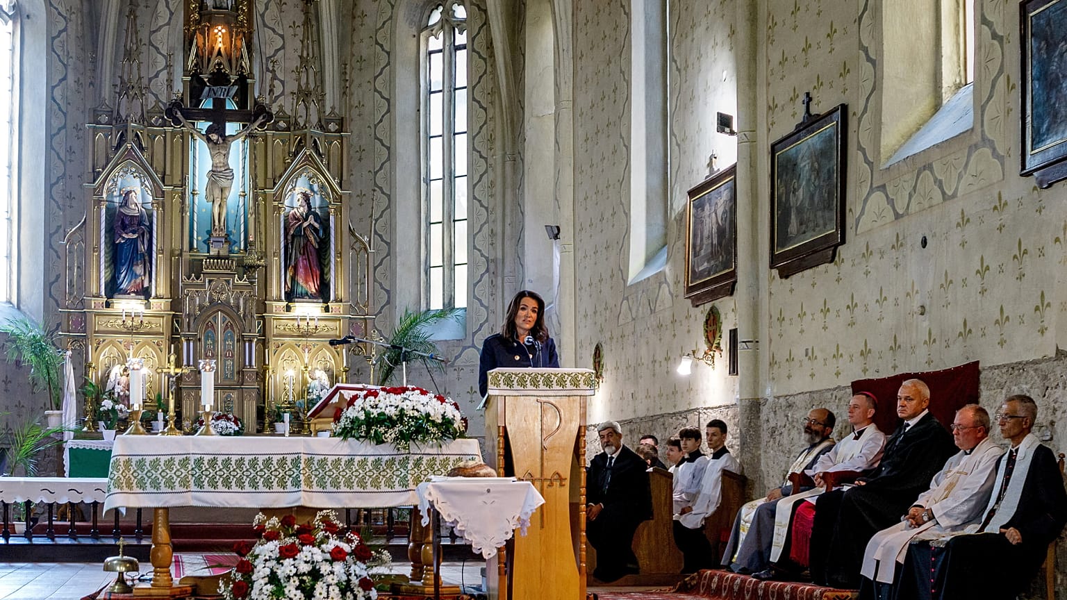 Novák Katalin magyar köztársasági elnök Beregszászon