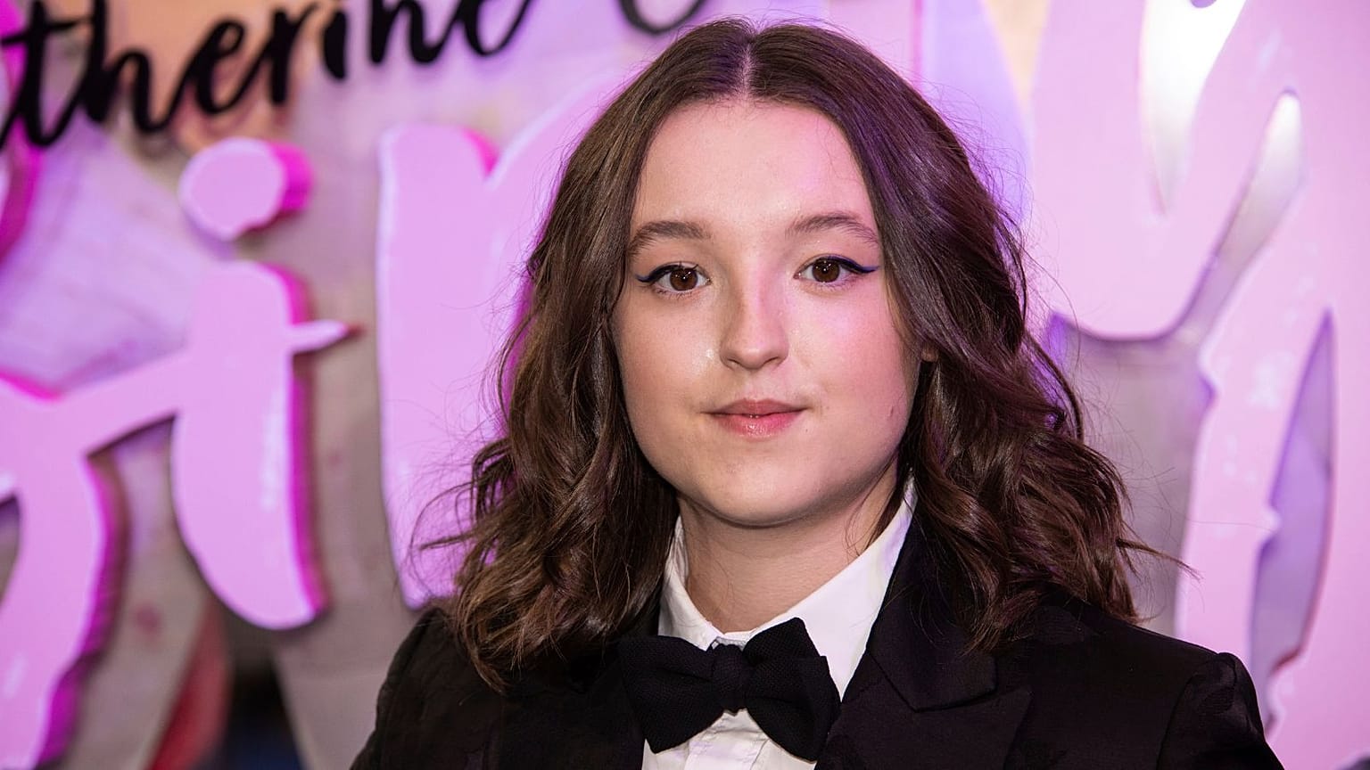 Bella Ramsey is one of the artists who have signed the proposal for a Green Rider