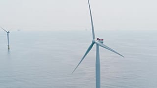 A empresa norueguesa de energia Equinor e os seus parceiros inauguraram na quarta-feira o maior parque eólico offshore flutuante do mundo.