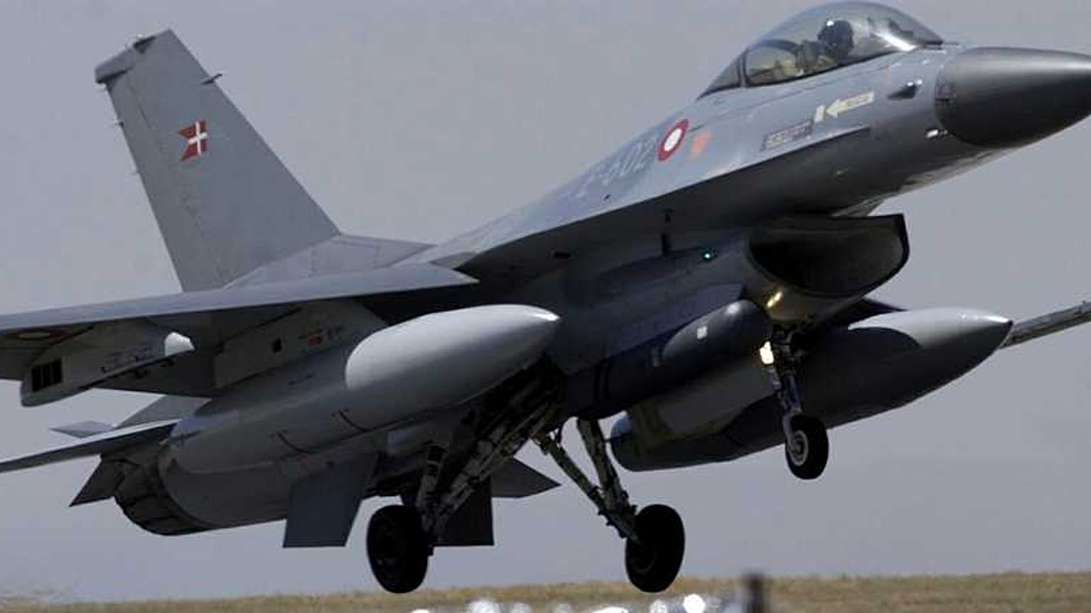 F-16