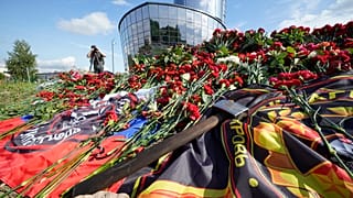 Ein Blumenmeer vor dem Wagner-Hauptquartier in St. Petersburg am 24. August 2023