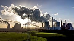 O Regulamento da UE relativo à Partilha de Esforços (ESR) estabelece licenças de emissão para os Estados-Membros em sectores como a agricultura e os transportes.