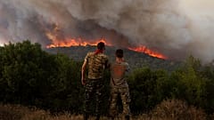 Feuerwehrleute im Regionalbezirk Evros in Nordostgriechenland am 23. August 2023