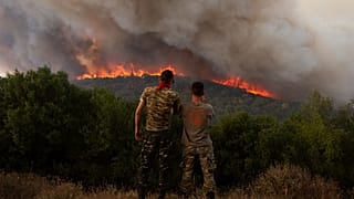 Feuerwehrleute im Regionalbezirk Evros in Nordostgriechenland am 23. August 2023