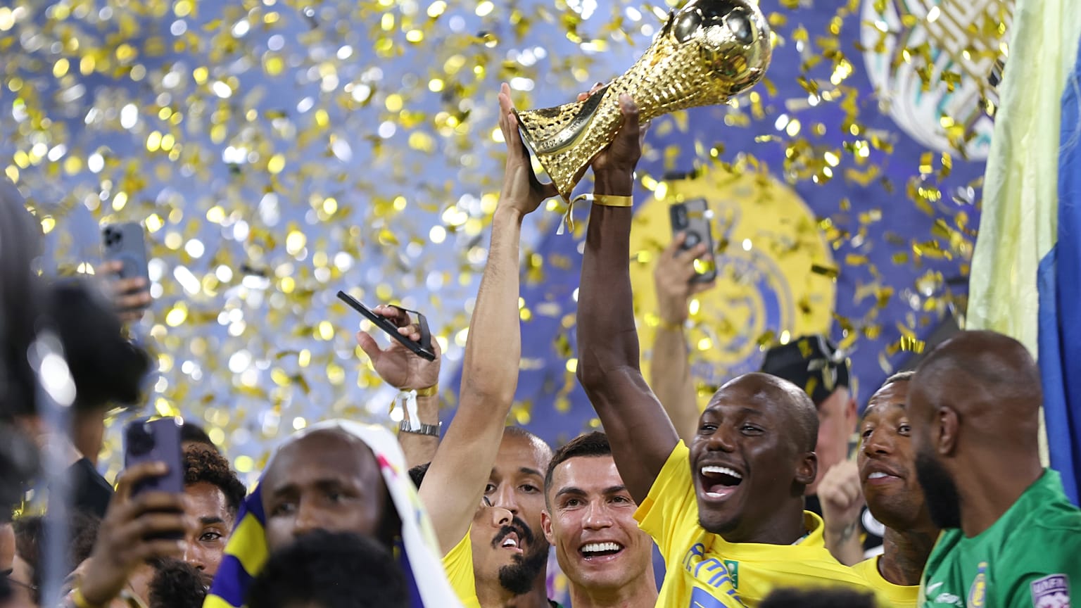 رونالدو dقود النصر للتتويج ببطولة الأندية العربية 
