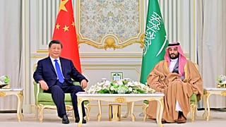 الرئيس الصيني شي جين بينغ يلتقي ولي العهد السعودي الأمير محمد بن سلمان في القصر الملكي بالرياض، المملكة العربية السعودية، الخميس 8 ديسمبر، كانون الأول 2022