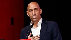Луис Рубиалес на экстренной Генассамблее RFEF, 25 августа 2023 года.