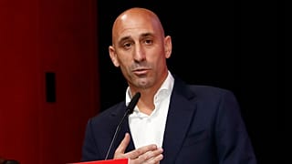 Луис Рубиалес на экстренной Генассамблее RFEF, 25 августа 2023 года.