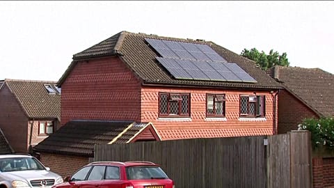  Around 18,000 heat pumps and 120,000 solar panels have been installed in the first half of 2023