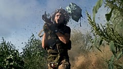 Un militar ucraniano de la 53 brigada dispara un RPG-9 hacia posiciones rusas en la línea del frente cerca de Donetsk, Ucrania, sábado 19 de agosto de 2023.
